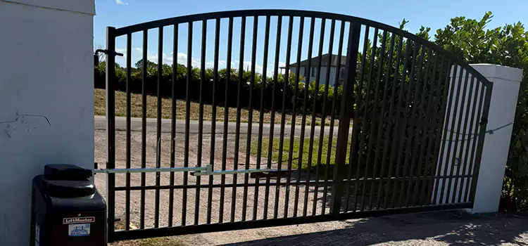 Driveway Fence Repair West Chicago